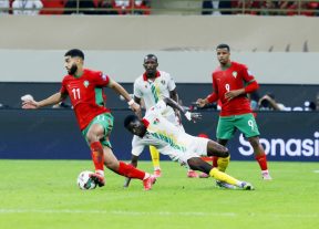 الأسود يزأرون بالعلامة الكاملة ويكتبون التاريخ بـ16 انتصاراً متتالياً