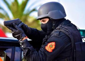 شرطي يقتل سيدة بسلاحه الوظيفي ويحاول الانتحار بالدار البيضاء!