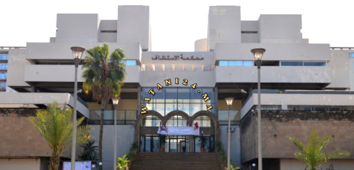 عاجل..النيابة العامة تكشف تفاصيل سقوط موقوف من الطابق الرابع بمقر الفرقة الوطنية بالبيضاء.. تشريح ثلاثي وبحث لتحديد الملابسات