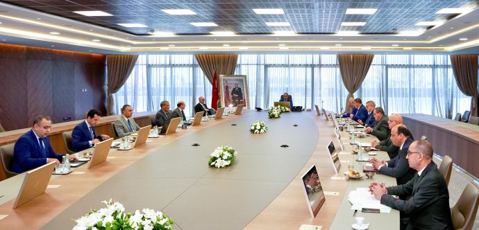 حموشي يعبئ الأجهزة الأمنية لتأمين الملاعب الوطنية والتصدي للشغب الرياضي