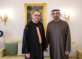 جلالة الملك يستقبل رئيس الإمارات بالرباط ويبحث معه قضايا الخليج والشرق الأوسط