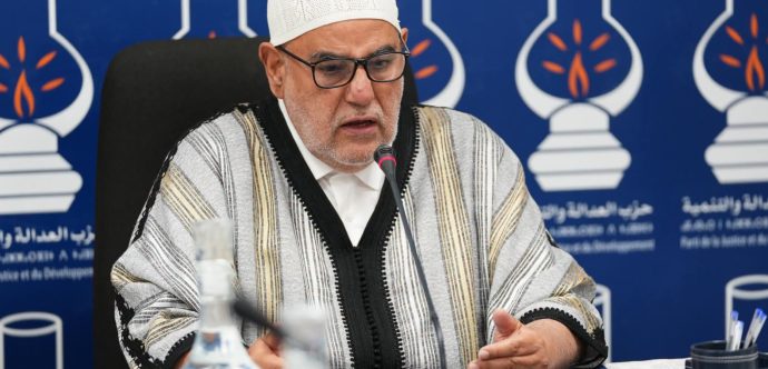 عـاجـل…العدالة والتنمية يحمل الحكومة مسؤولية أزمة قانون المحاماة ويدعو إلى استئناف العمل