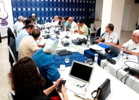 العدالة والتنمية يتجه إلى المعارضة ويدعو إلى مجلس وطني استثنائي