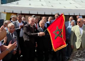 عامل المحمدية يعطي انطلاقة بناء مقر جديد لغرفة التجارة والصناعة والخدمات