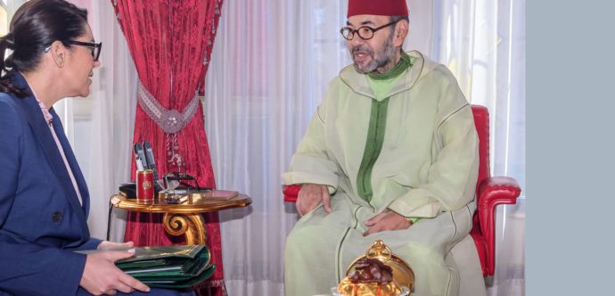جلالة الملك يستقبل المنصوري ويضع الجدية والمسؤولية شرطين لمواجهة تحديات الحكومة المقبلة
